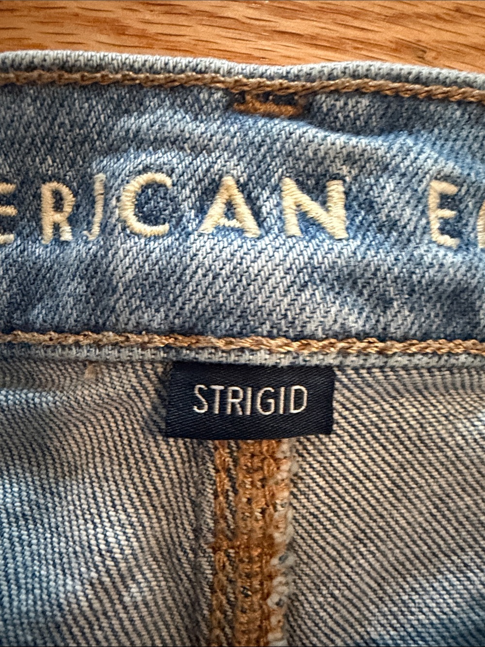 American Eagle Strigid Jean - size 10 - Picture 4 of 8